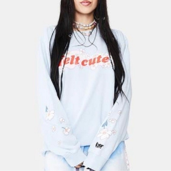 Revolve BSR by Samii Ryan felt cute daisy pastel blue sweatshirt - Picture 4 of 8